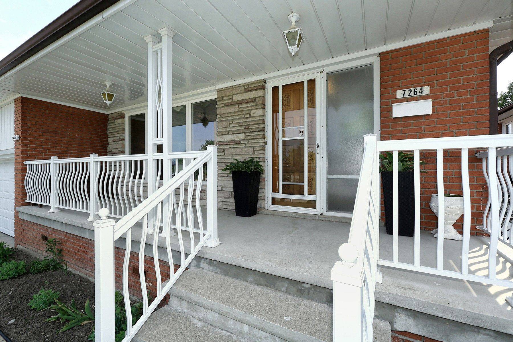 Mississauga, ON L4T 2P7,7264 Shallford RD