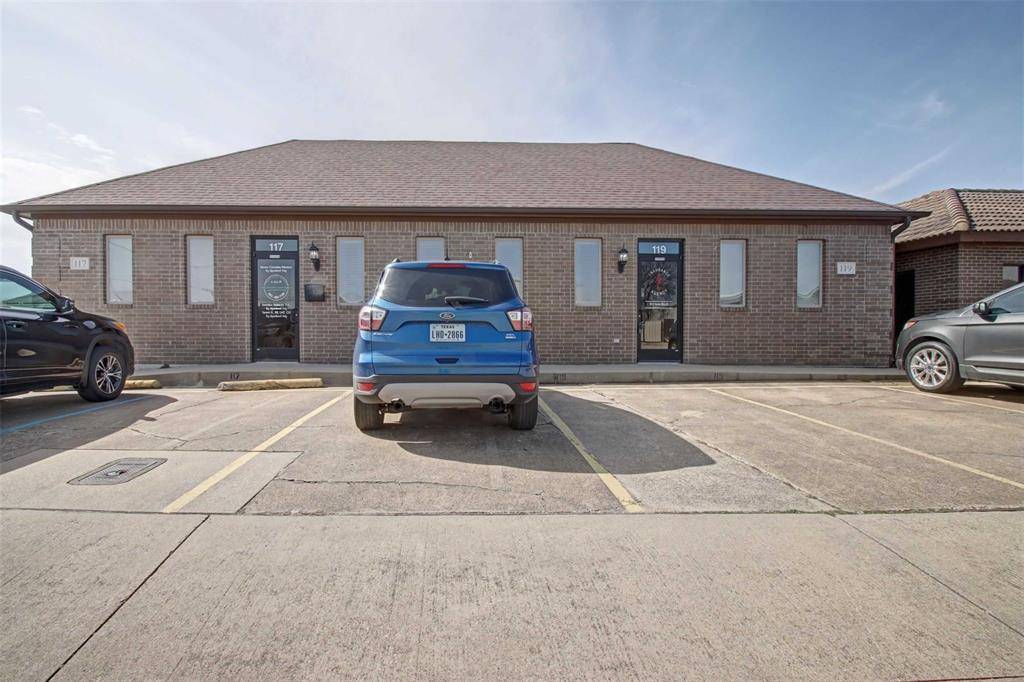 Burleson, TX 76028,117 Hillery Street
