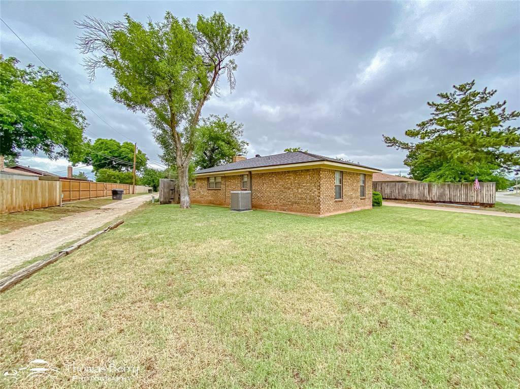 Abilene, TX 79606,2850 Button Willow Avenue