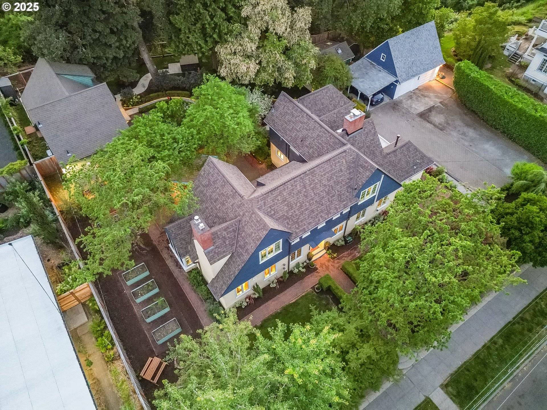 Portland, OR 97202,6209 SE 13TH AVE