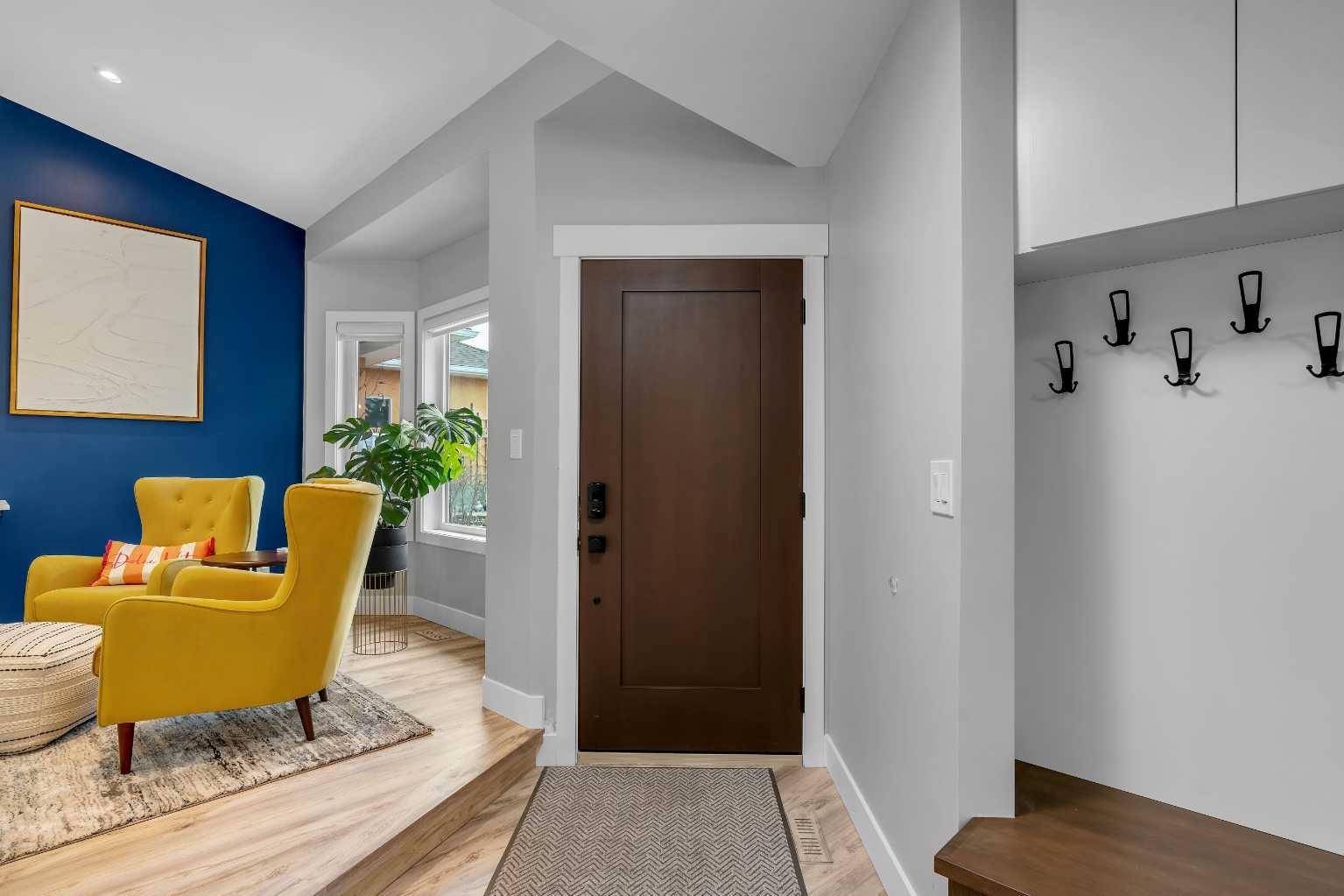 Calgary, AB T3G 3N6,186 Hawkville Close Northwest