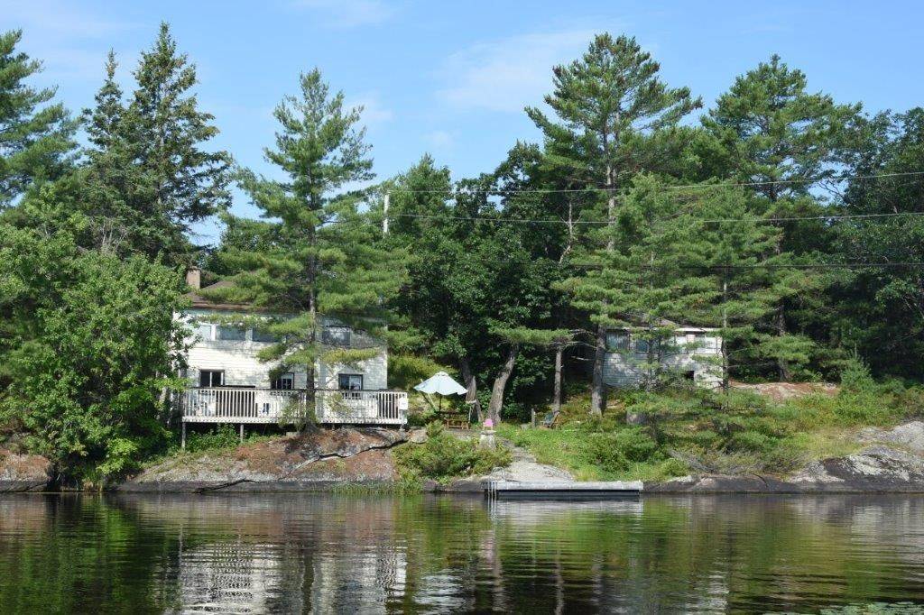 1-1051 Wigwam Lodge RD #1, Gravenhurst, ON P1P 1V5