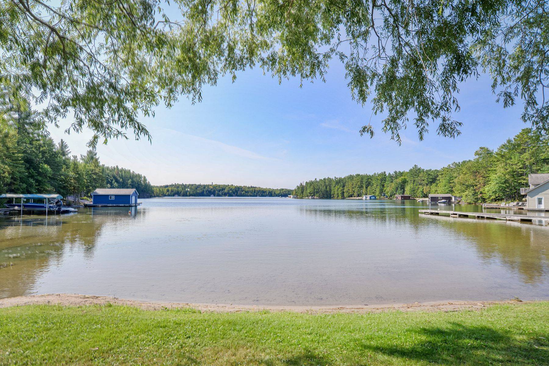 93 Steeles RD, Seguin, ON P0C 1J0