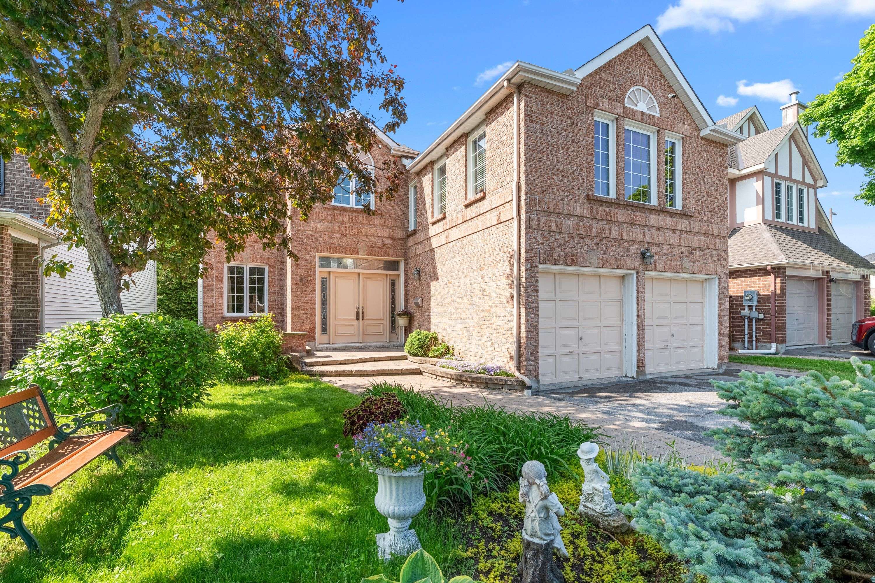 Kanata, ON K2K 2J8,67 Allenby RD