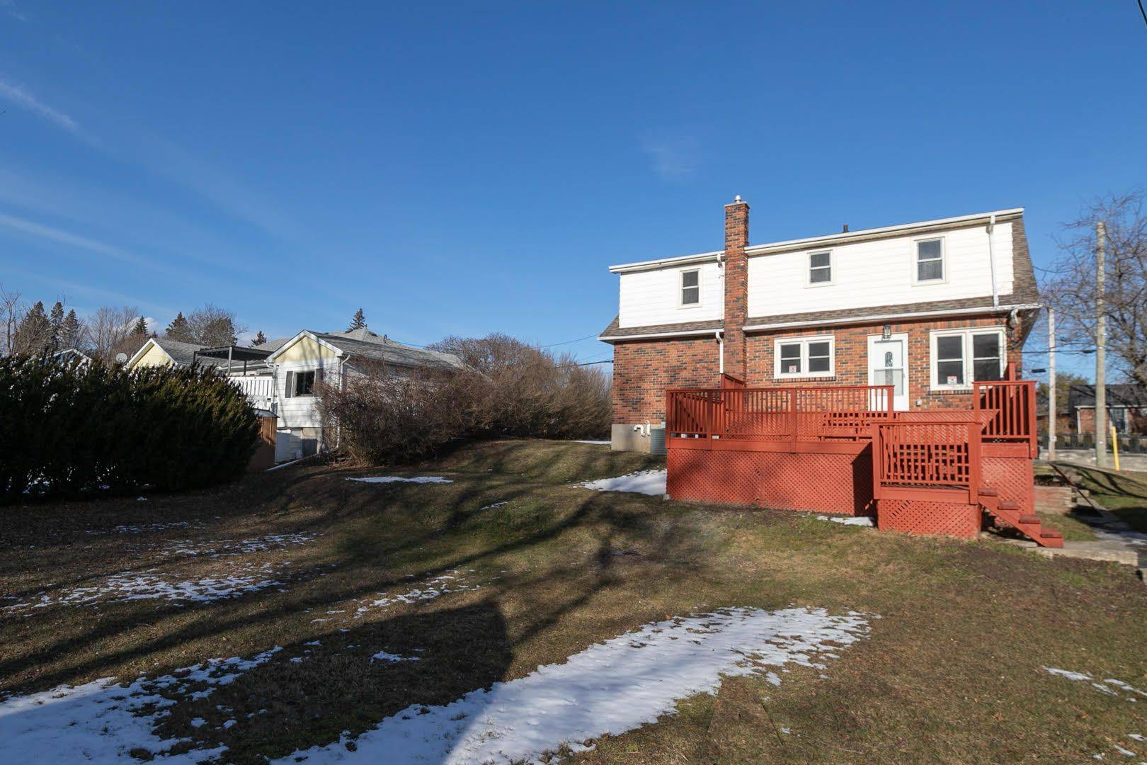 Brighton, ON K0K 1H0,76 Young ST #Lower