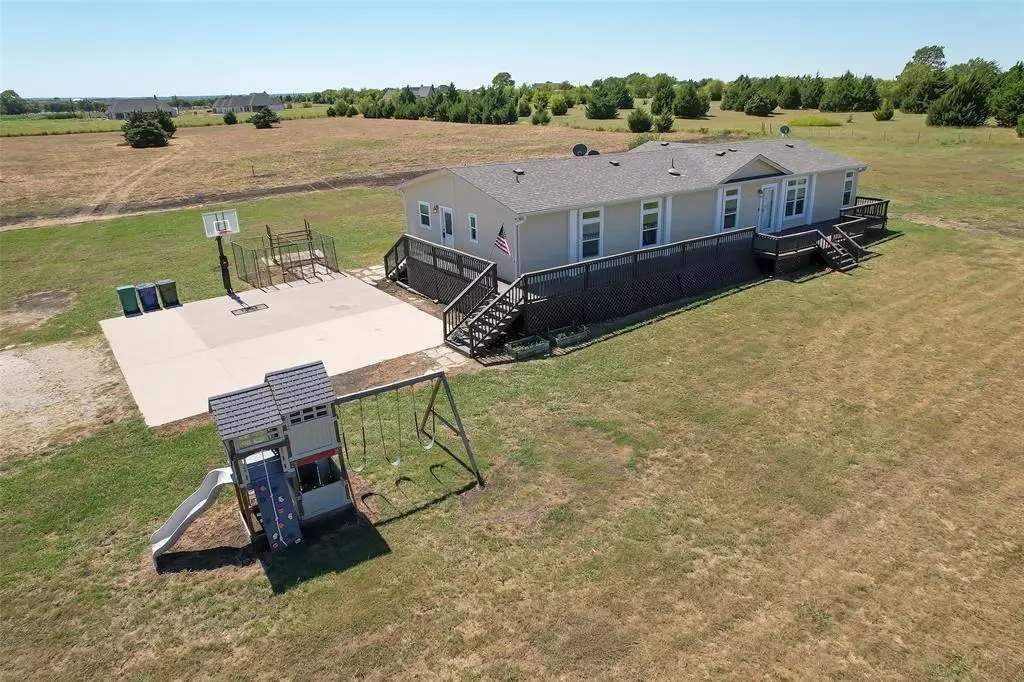 Celina, TX 75009,6477 County Road 179
