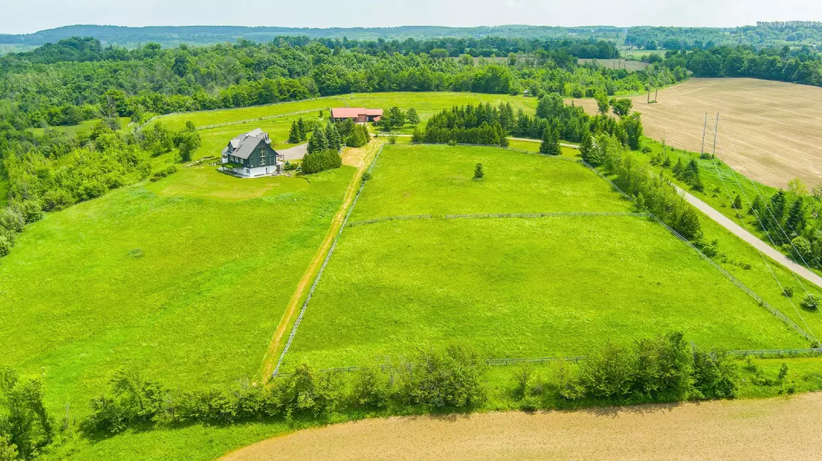 Blue Mountains, ON N0H 1J0,496083 Grey Road 2 RD