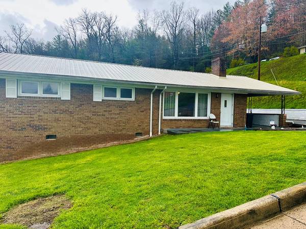 118 2nd, Richlands, VA 24641