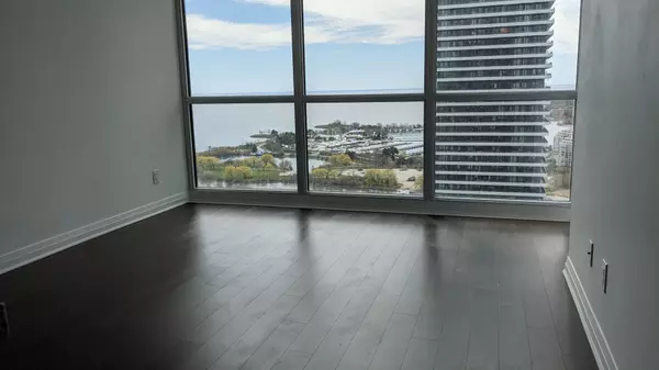Toronto W06, ON M8V 0C4,59 Annie Craig DR #3106