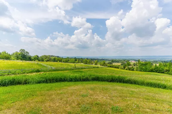 Blue Mountains, ON N0H 1J0,496083 Grey Road 2 RD