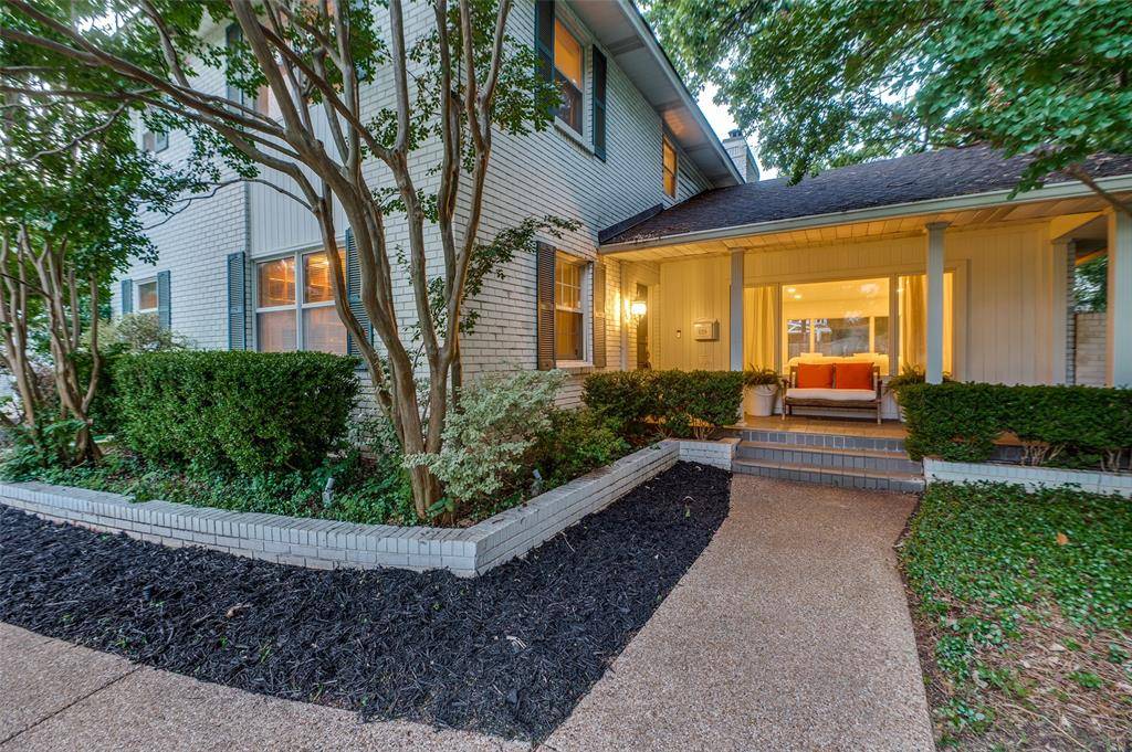 Fort Worth, TX 76116,6218 Kenwick Avenue