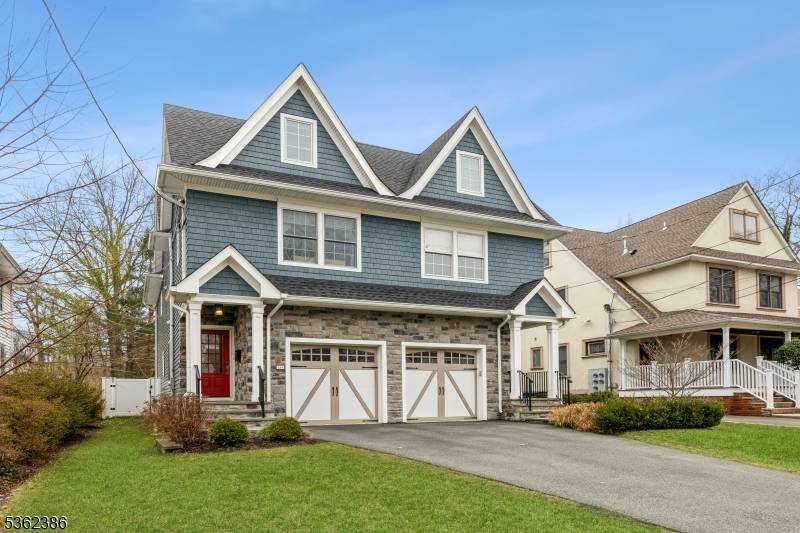 24 Gates Ave #A, Summit City, NJ 07901
