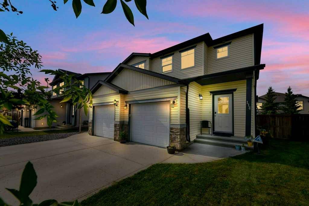 114 Jones CRES,  Red Deer,  AB T4P 0N4