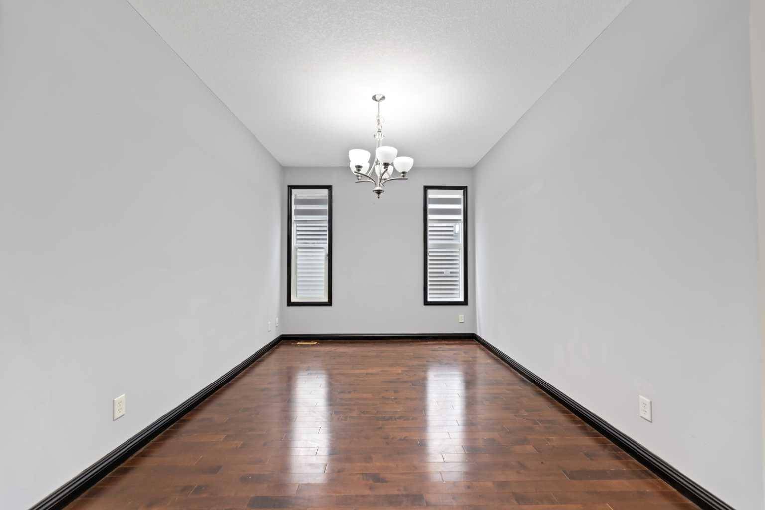 Calgary, AB T3P0B4,116 Evanspark CIR Northwest