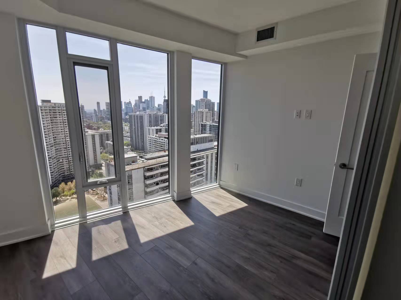 Toronto C08, ON M4W 0B2,575 Bloor ST #2808