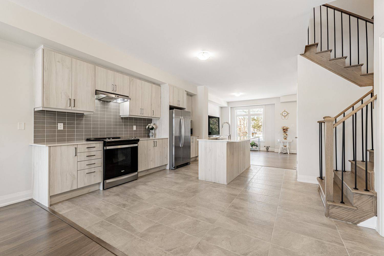 Richmond Hill, ON L4E 1H9,39 Seguin ST
