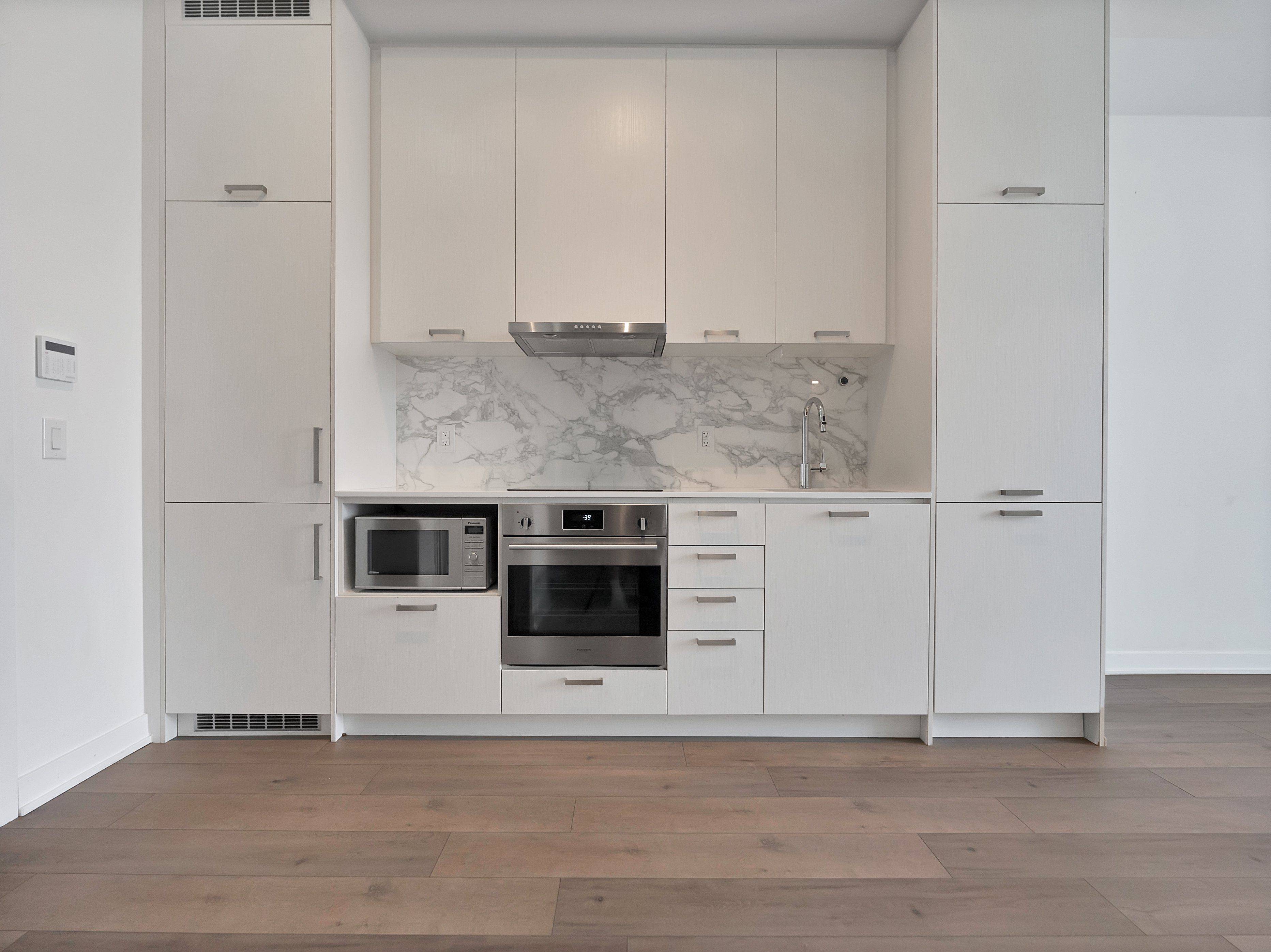 Vaughan, ON L4K 0M7,10 Honeycrisp CRES #1205
