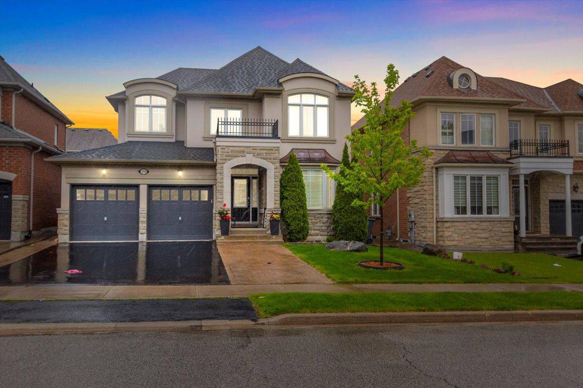Brampton, ON L6P 2T5,19 Hawkridge TRL