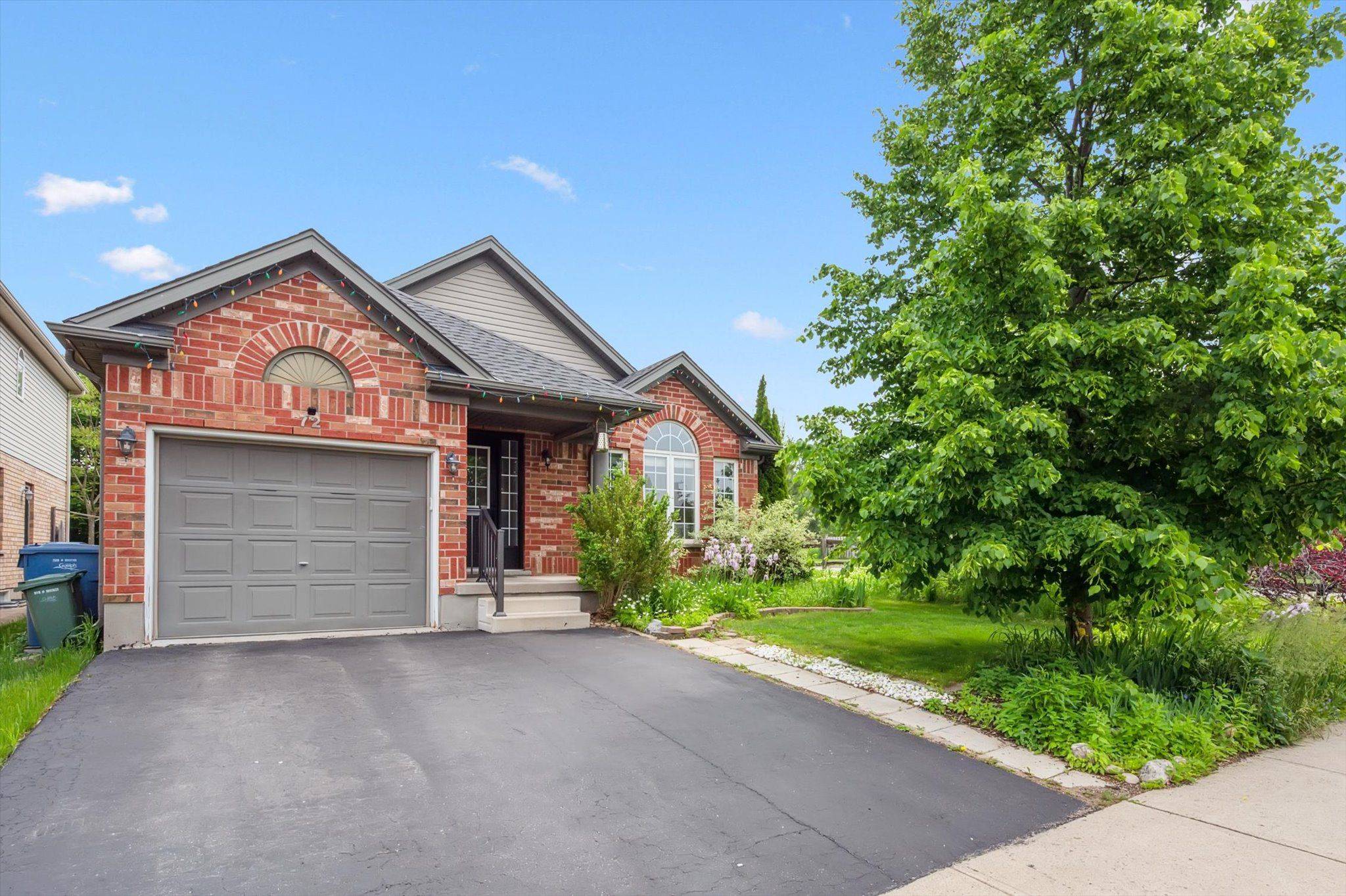 72 McArthur DR, Guelph, ON N1L 1T8