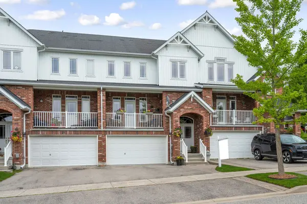 East Gwillimbury, ON L0G 1M0,27 Arthur Case CRES