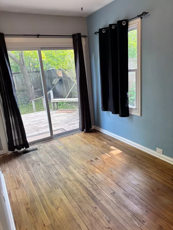 Kitchener, ON N2M 3Z4,38 St Clair AVE