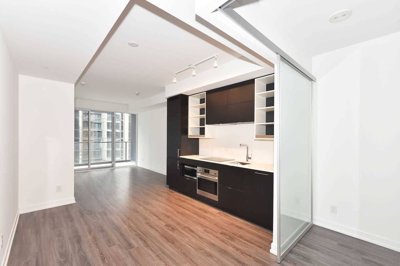 Toronto C01, ON M5G 1C9,20 Edward ST #708