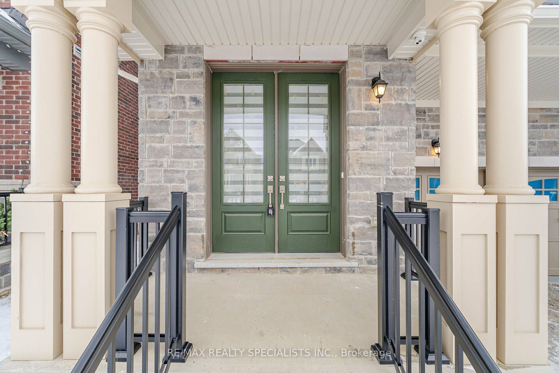 Caledon, ON L7C 4N1,82 Royal Fern CRES