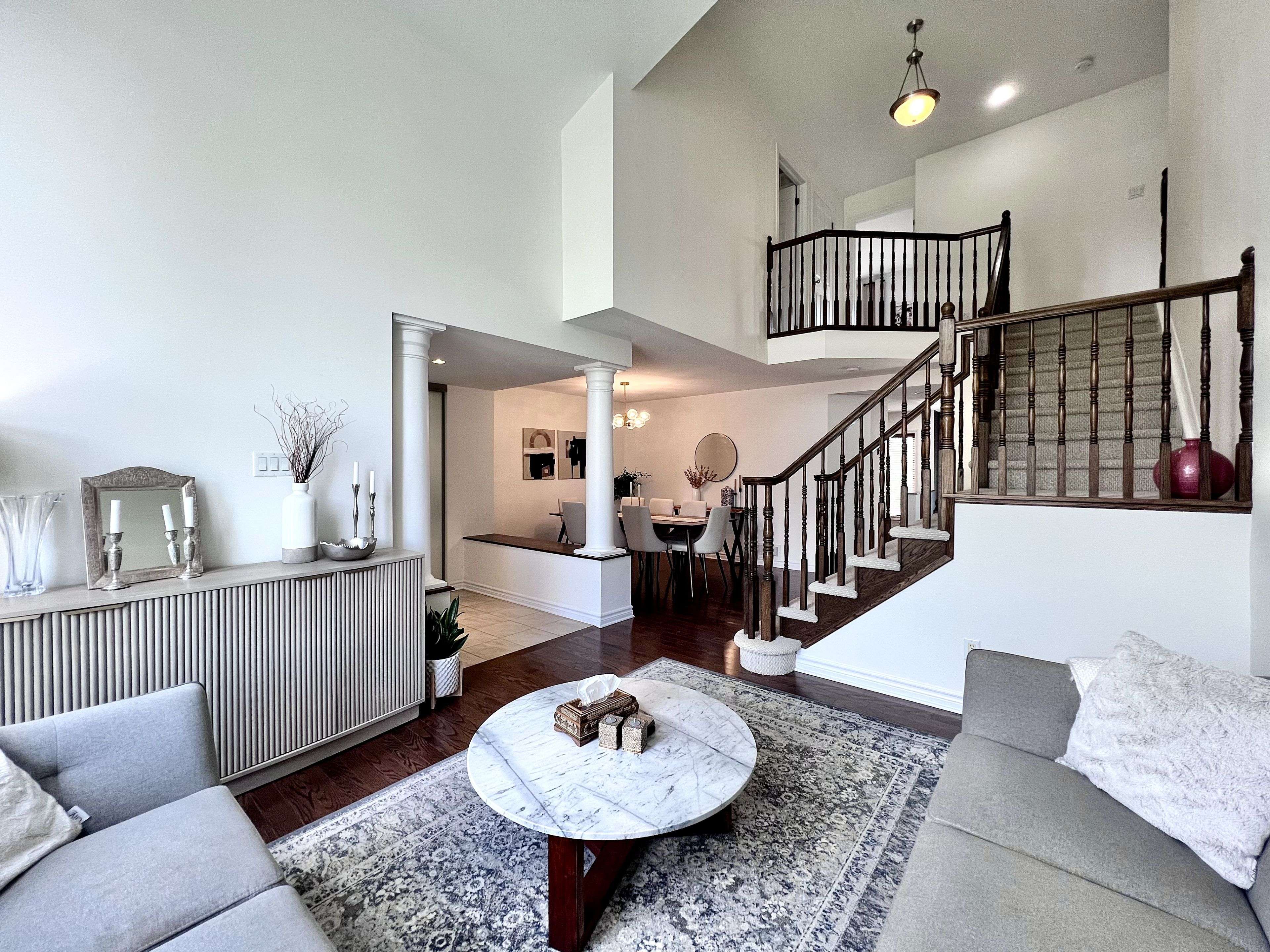 Barrhaven, ON K2J 0H2,700 Beatrice DR