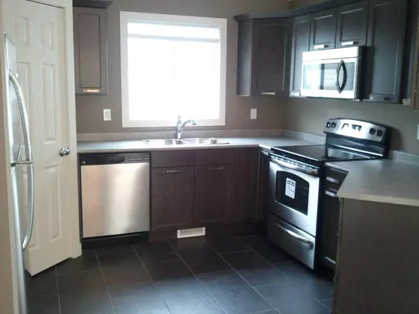 Grande Prairie, AB T8W0J3,7414 115A ST