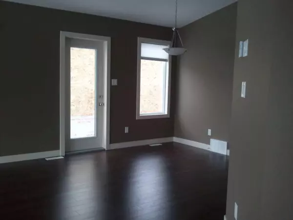 Grande Prairie, AB T8W0J3,7414 115A ST