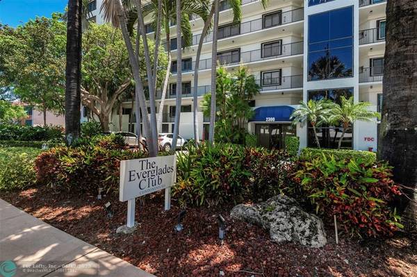 2300 NE 33rd Ave #703, Fort Lauderdale, FL 33305