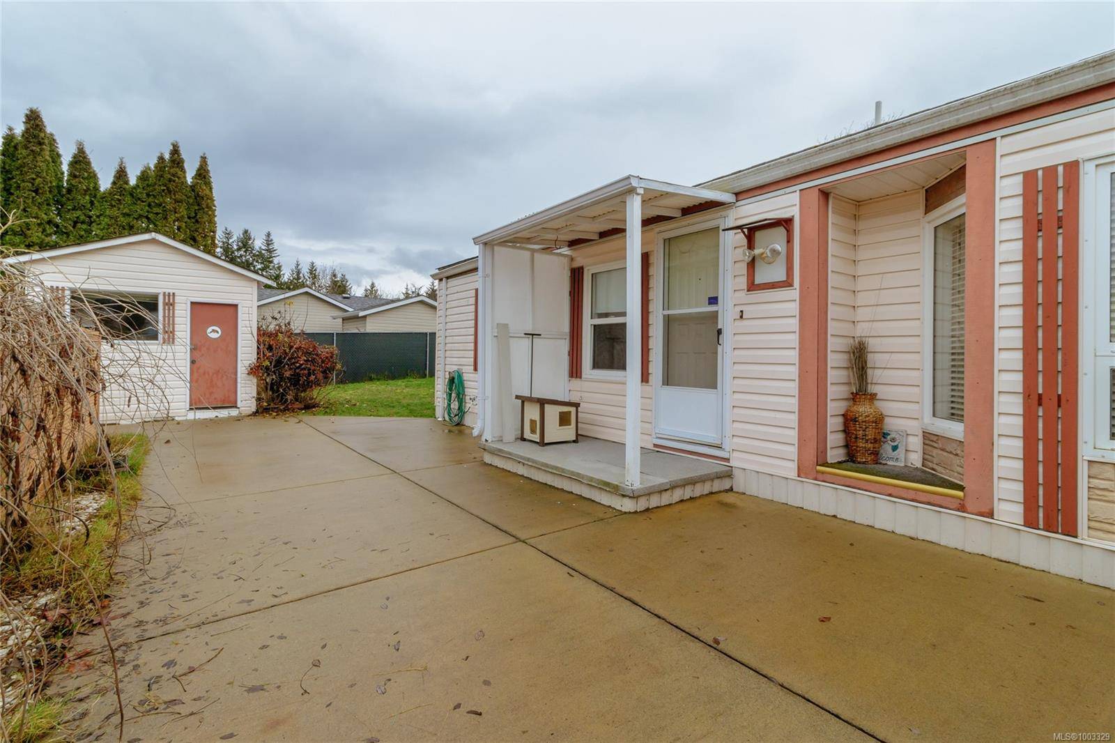 Ladysmith, BC V9G 1R6,658 Alderwood Dr #5