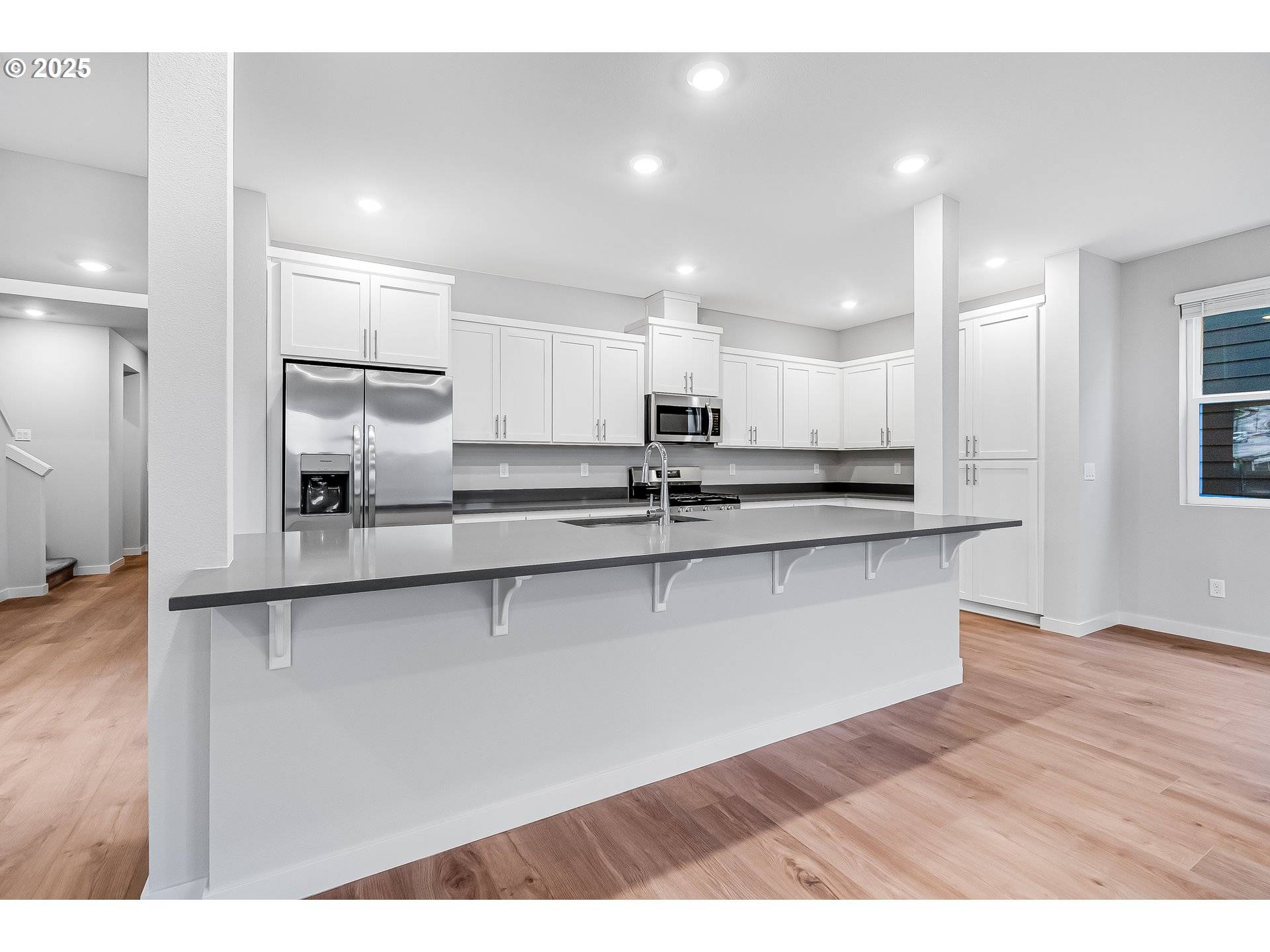 Salem, OR 97302,2594 Mt. St. Helens Ave SE