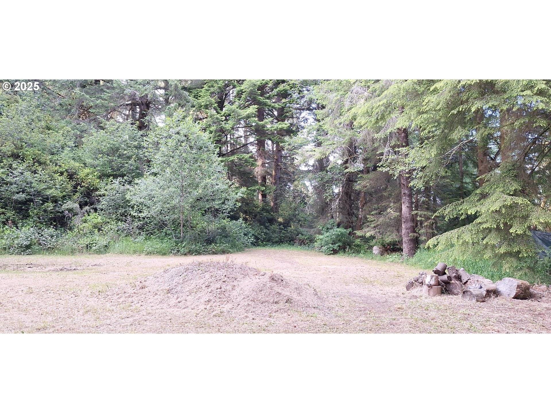 84800 HIGHWAY 101, Florence, OR 97439