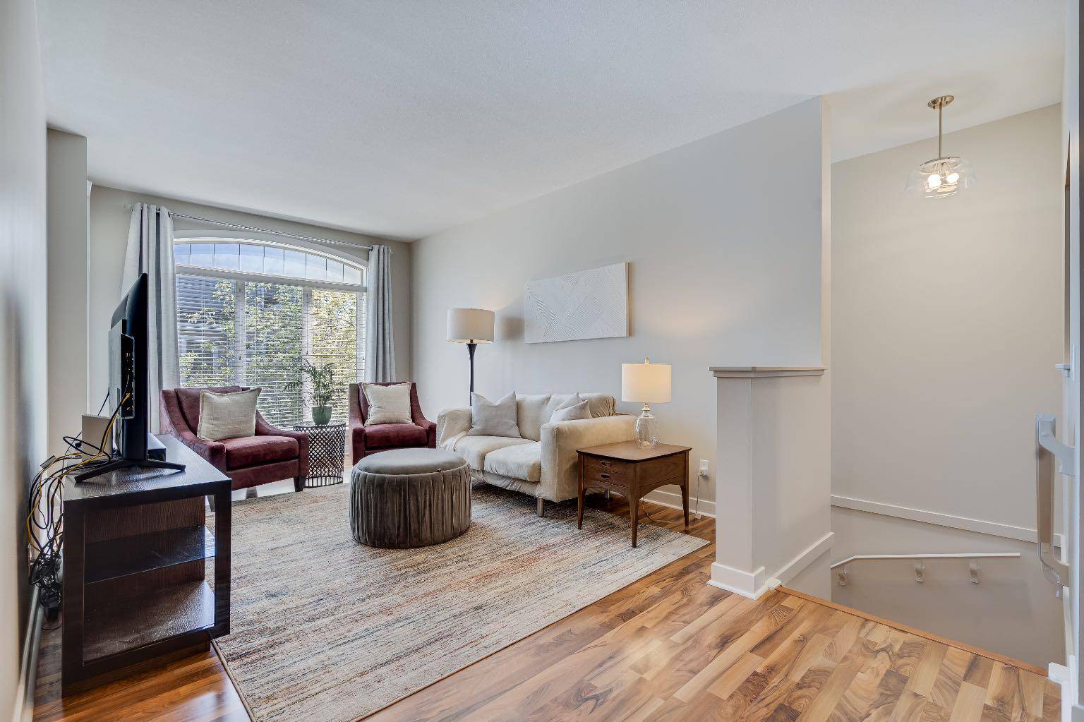 Calgary, AB T3H 5K8,8000 Wentworth DR SW #604