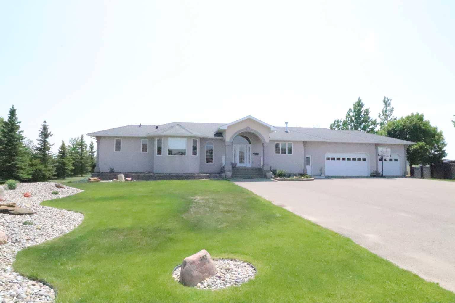 182 Sixmile Bay South, Lethbridge, AB T1K 5S9