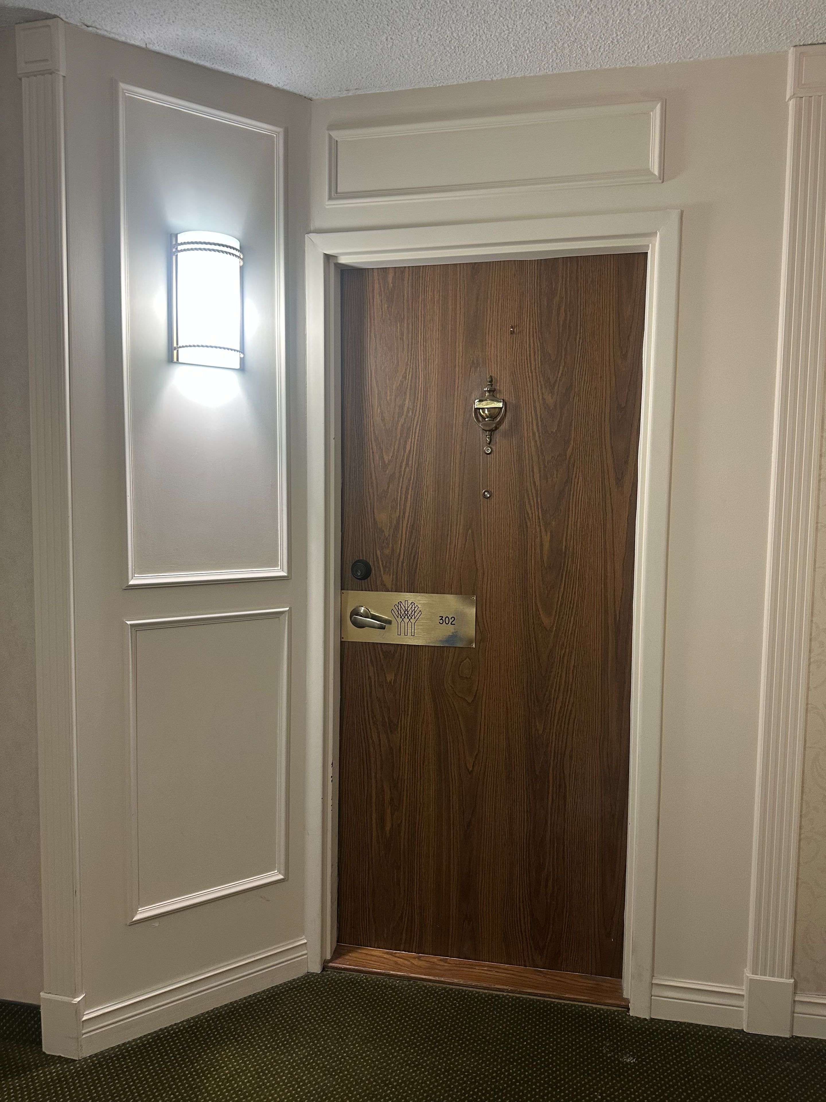Toronto C07, ON M2R 3T1,131 Torresdale AVE #302