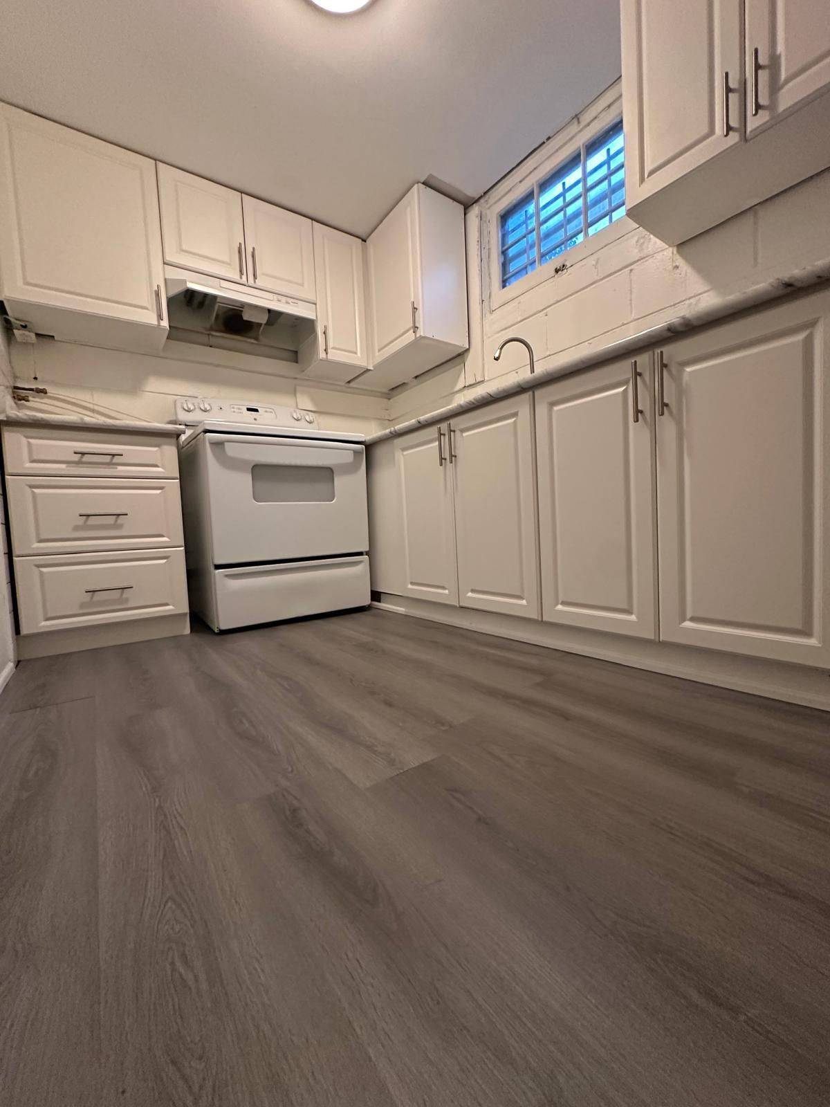 Oshawa, ON L1J 4R5,491 Fairlawn ST
