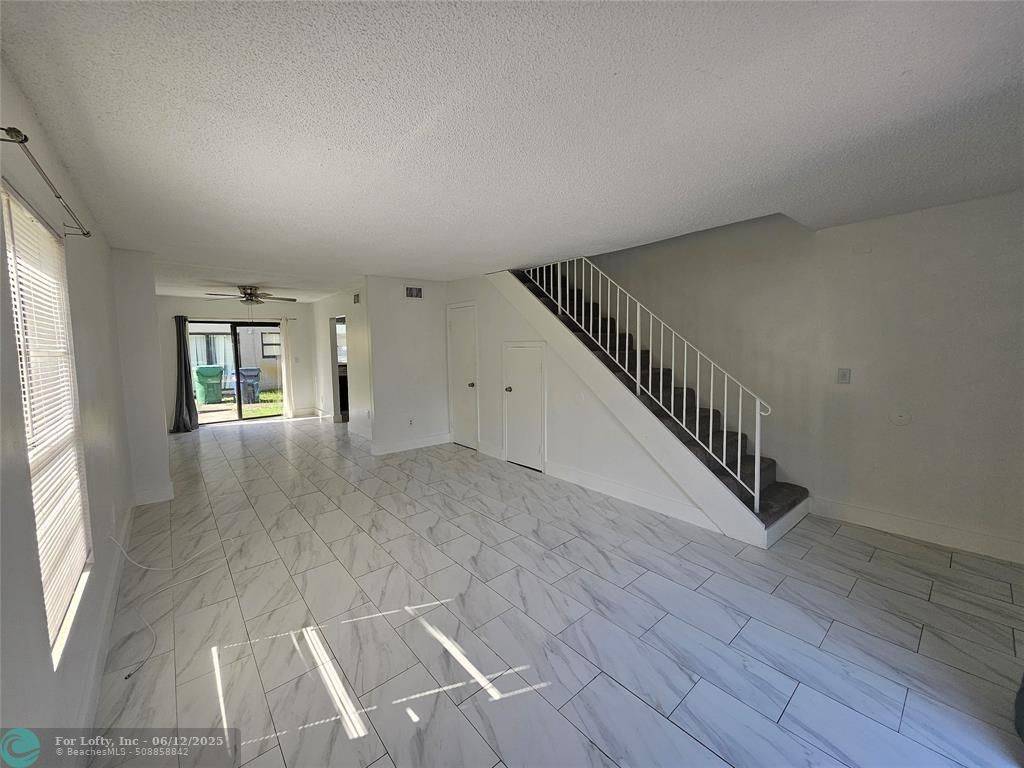 2456 NW 52nd Ave  #2456, Lauderhill, FL 33313