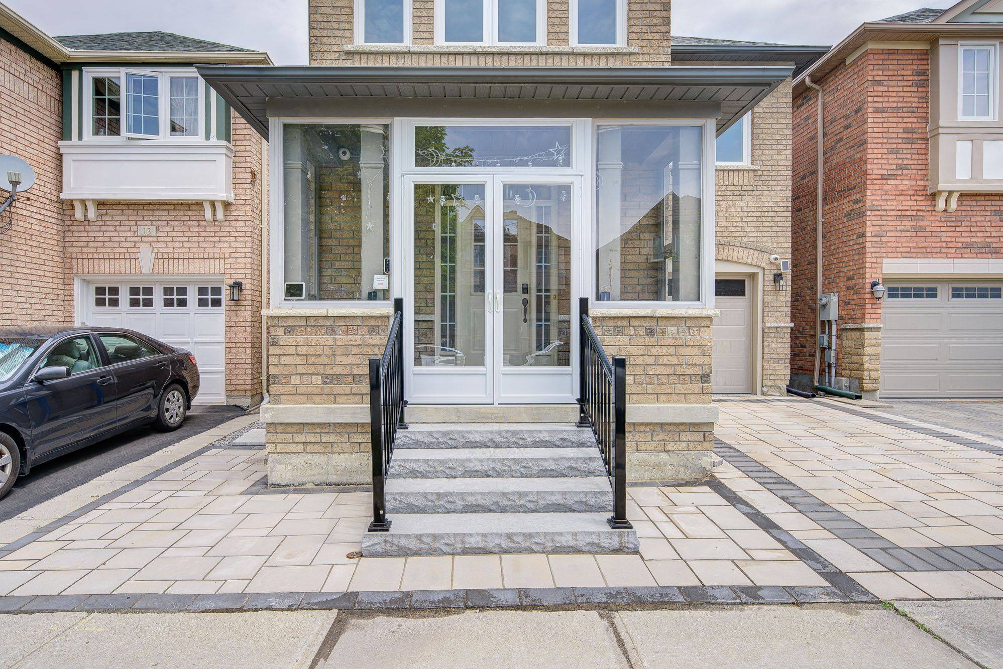 Markham, ON L6C 2L4,11 Crawford ST