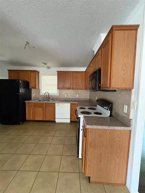 Gun Barrel City, TX 75156,263 E Acres Road