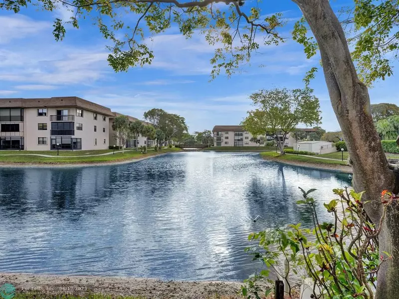 6080 N Sabal Palm Blvd #305, Tamarac, FL 33319