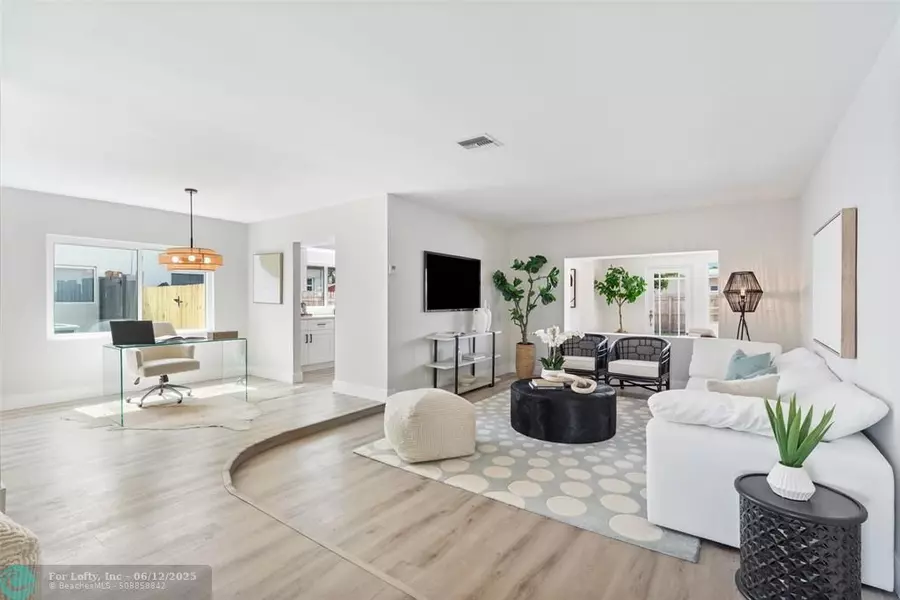 6760 SW 9th Place, North Lauderdale, FL 33068
