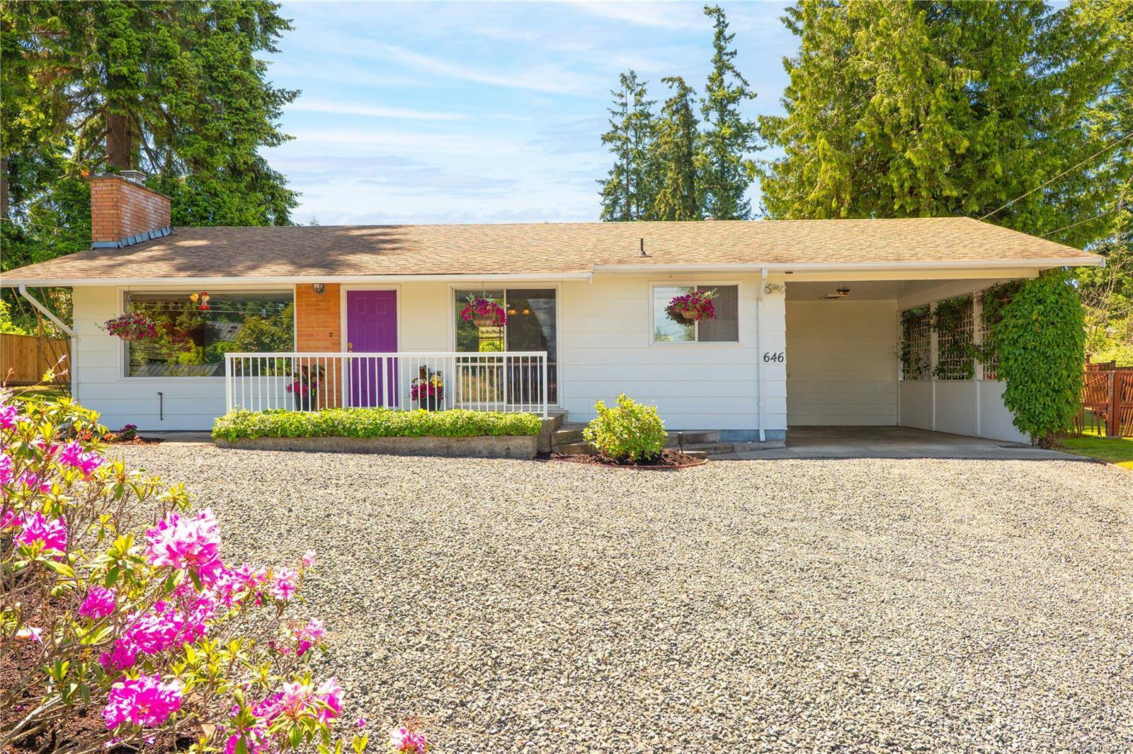 646 Hawthorne Rise, French Creek, BC V9P 2A1
