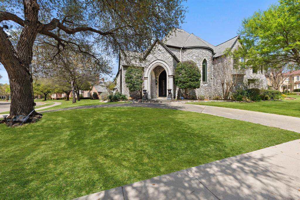5613 Versailles Court, Colleyville, TX 76034