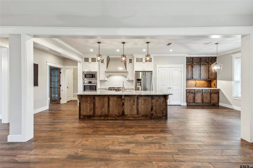 Tyler, TX 75706,12090 Hackberry Hollow