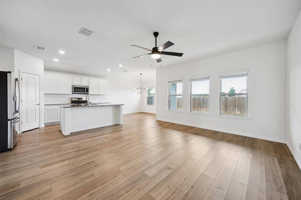 Arlington, TX 76002,9114 S Field Lane