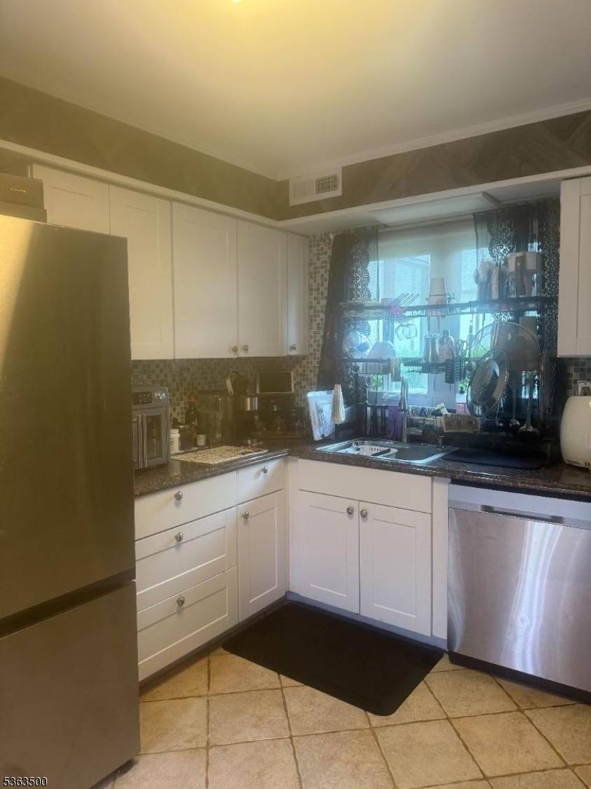 New Milford Boro, NJ 07646,55 Canterbury Ln #55