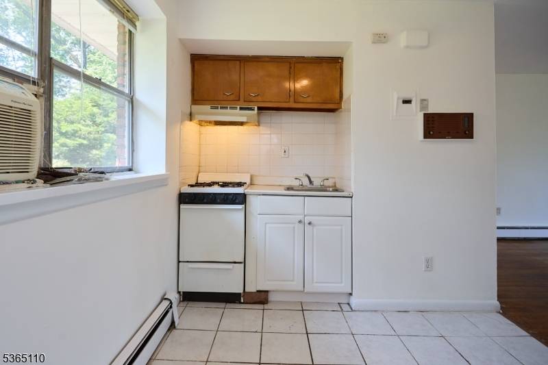 South Orange Village Twp., NJ 07079,200 Irvington Ave #9B