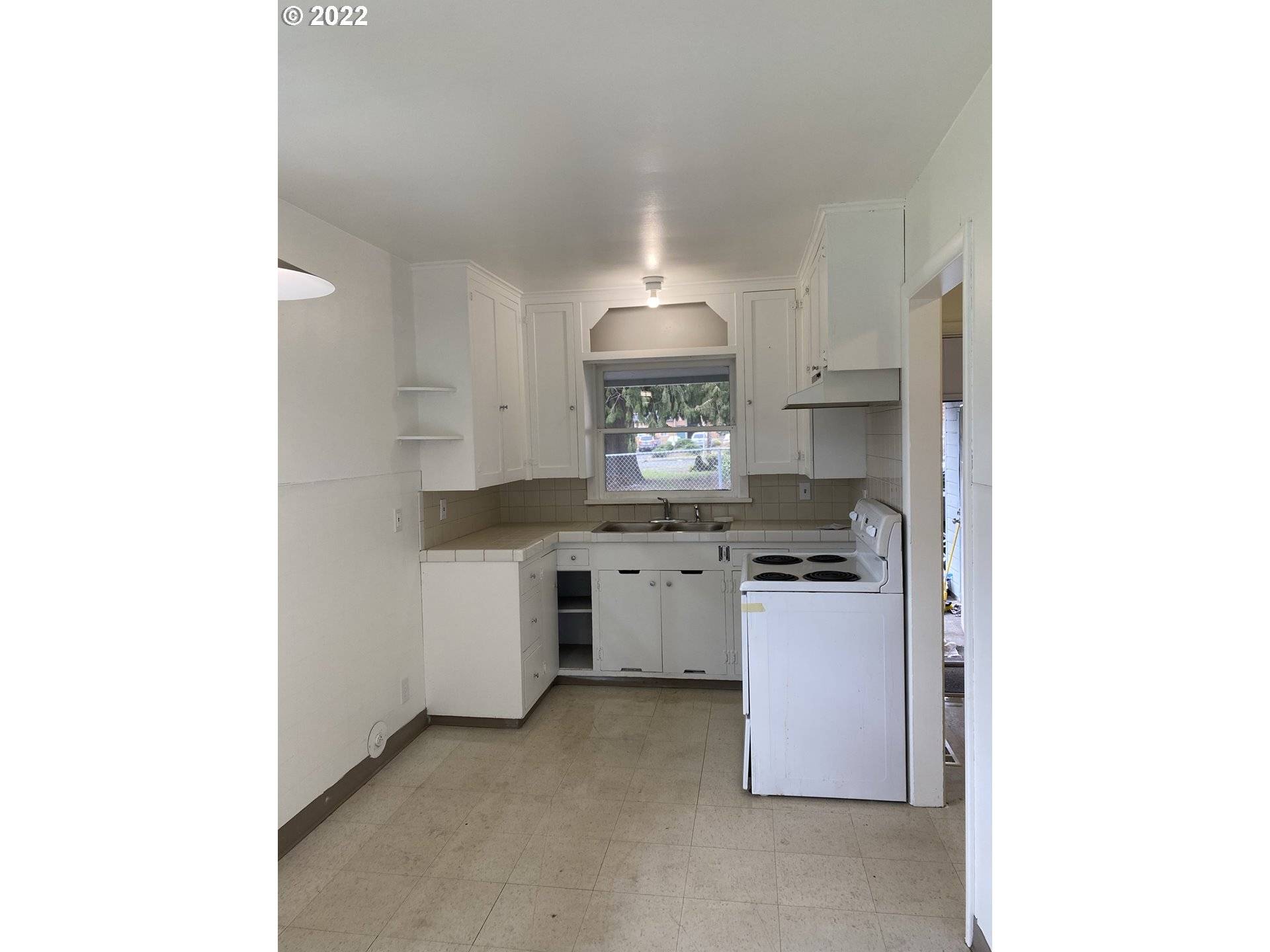 Portland, OR 97233,15725 SE STARK ST